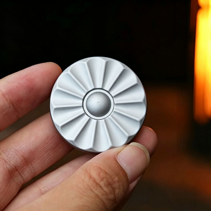 Petal Magnetic Haptic Coin Fid - Cool Office Tech Gadgets ulasan dan harga